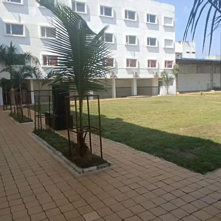 Hotel Shri Vardhan Ujjain Extérieur photo
